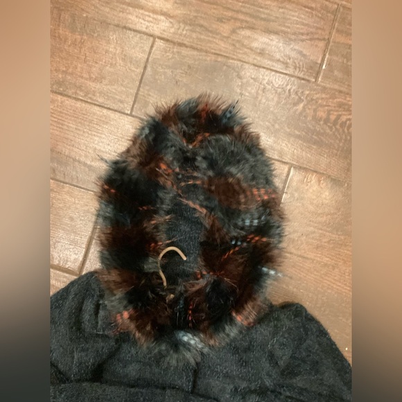 Lux coat SOFT warm thick Hutch Jacket hood pockets medium FAUX fur - Picture 9 of 10